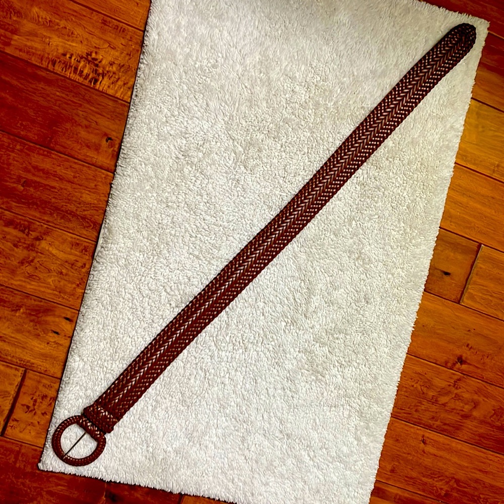 NEW brown round buckle with adjustable size